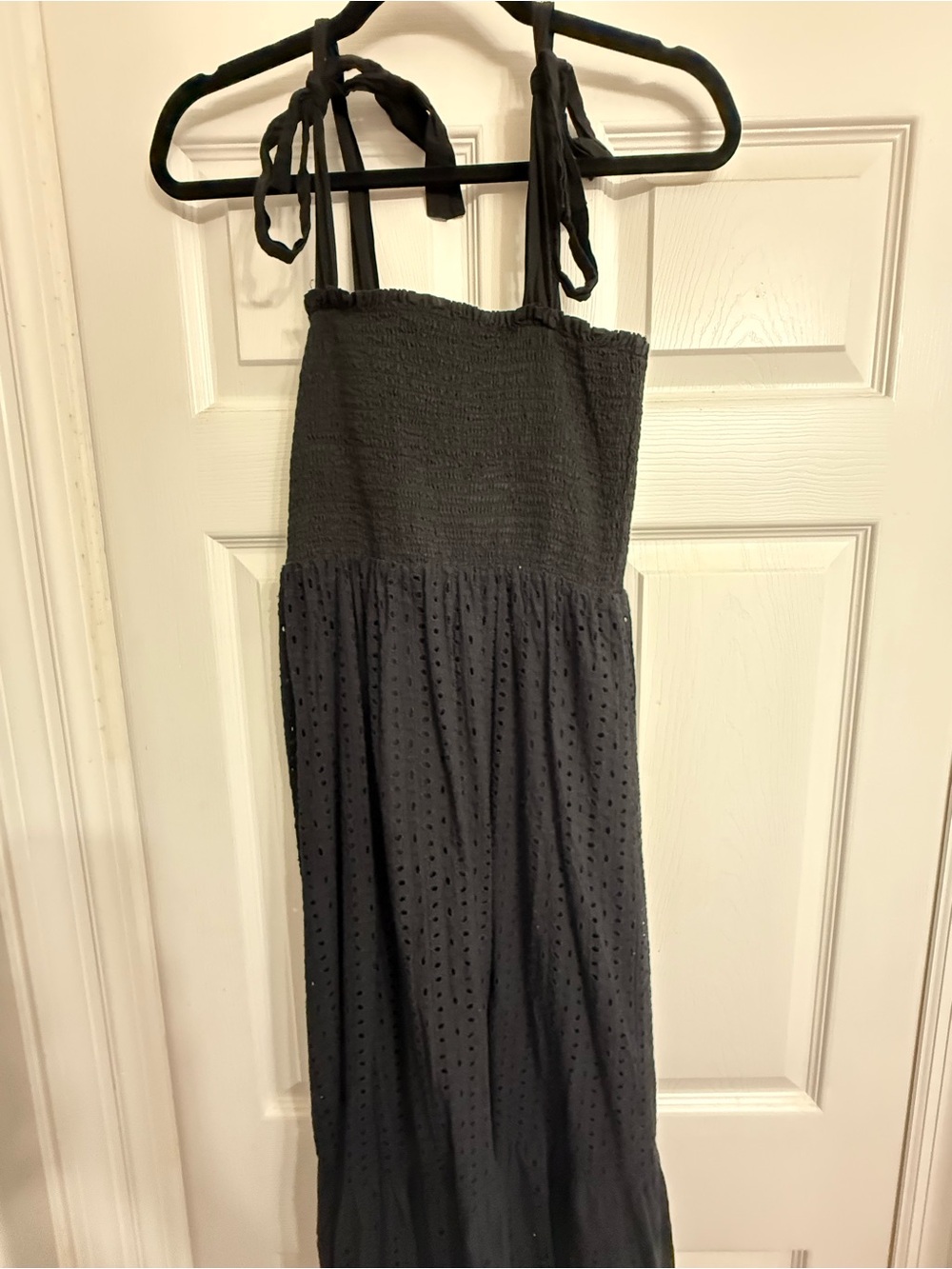 eesome Black Maxi Dress with Tie Straps